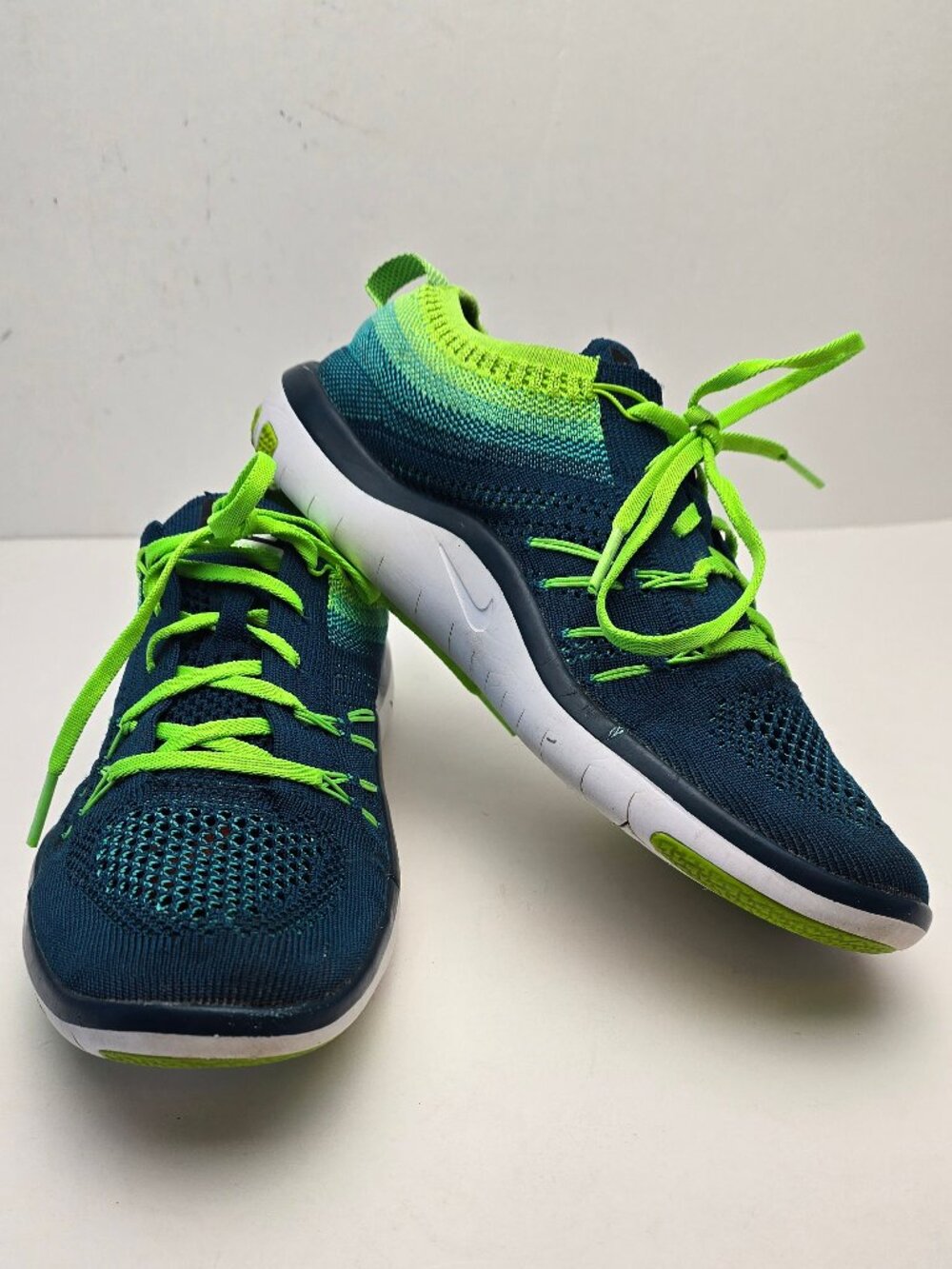 Nike Women's Free TR Focus Flyknit / Style: 844817-301 / Size 6.5